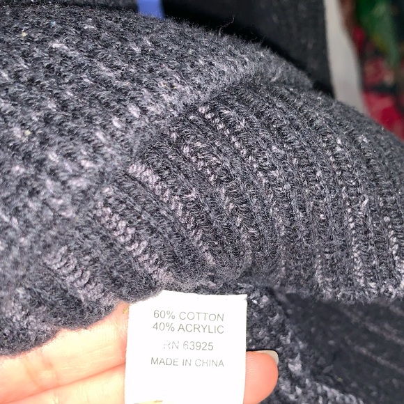 🦋 Retrofit Brand Knit Sweater - Picture 5 of 5